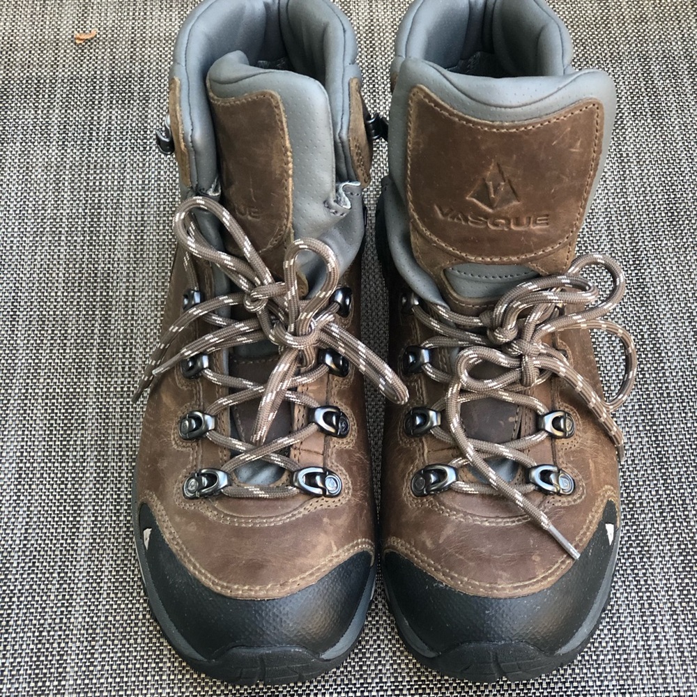 Vasque. Women hiking boot size 10.5